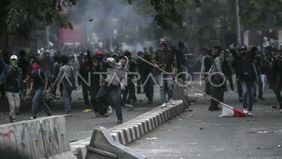 Pemerintah Provinsi DKI Jakarta menyatakan tidak akan mencabut hak siswa terhadap Kartu Jakarta Pintar (KJP) meskipun mereka diketahui terlibat dalam aksi demonstrasi di wilayah ibu kota.