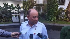 Kepala Badan Gizi Nasional (BGN) Dadan Hindayana menegaskan bahwa Program Makan Bergizi Gratis (MBG) di sekolah tetap berjalan setelah aksi unjuk rasa yang berlangsung di Jakarta pada 28–31 Agustus 2025.