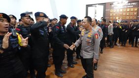 Kapolri meminta mereka terus semangat 
