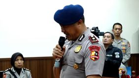Ia akan berkomunikasi terlebih dahulu dengan keluarga besarnya.