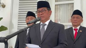 Gubernur DKI Jakarta, Pramono Anung Wibowo, angkat suara terkait isu kenaikan harga sewa kios di kawasan Blok M, Jakarta Selatan, yang menjadi penyebab sejumlah pelaku Usaha Mikro, Kecil, dan Menengah (UMKM) terpaksa meninggalkan lokasi tersebut.