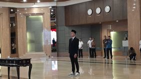 Miliano Jonathans akhirnya resmi menyandang status Warga Negara Indonesia (WNI). Pemain keturunan Belanda-Indonesia ini menjalani prosesi pengambilan sumpah kewarganegaraan di Kementerian Hukum, Jakarta Selatan, pada Rabu, 3 September 2025.