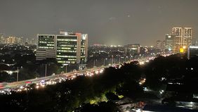 Kebakaran sebuah mobil di ruas Tol Jagorawi Kilometer 03 arah Taman Mini pada Kamis malam, 4 September 2025, menimbulkan imbas panjang bagi arus lalu lintas.