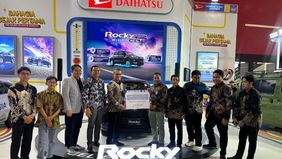 Daihatsu Memberikan Dukungan Kepada Tim Robotik Ichiro Dari Institut Teknologi Sepuluh Nopember.