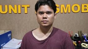 Keduanya baru saja lulus dari universitas yang sama