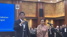 Menteri Keuangan Purbaya Yudhi Sadewa menegaskan akan lebih berhati-hati dalam menyampaikan pernyataan publik, mengingat jabatan yang kini ia emban sangat strategis dan sensitif.