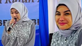Momen Nikita Mirzani saat membaca ayat suci Al-Qur'an di Rutan Pondok Bambu, saat acara Maulid Nabi dan direkam oleh ustaz Derry Sulaiman.