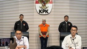 Komisi Pemberantasan Korupsi (KPK) resmi menahan Ketua Kamar Dagang dan Industri (Kadin) Kalimantan Timur, Dayang Donna Walfiares Tania (DDW), yang ditetapkan sebagai tersangka dalam kasus dugaan suap terkait izin usaha pertambangan (IUP).