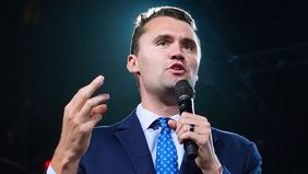 Bagi banyak anak muda yang berada di sayap kanan politik Amerika Serikat, Charlie Kirk adalah seorang ikon.