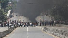  Angkatan bersenjata Nepal memperluas jam malam di ibu kota Kathmandu, menurut laporan portal berita Khabarhub pada Jumat, 12 September 2025.
