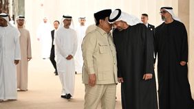 Prabowo Tiba di Abu Dhabi untuk Bertemu dengan Presiden MBZ.