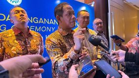 Menteri Lingkungan Hidup/Kepala BPLH, Hanif Faisol Nurofiq, menegaskan bahwa pembangunan tanggul beton milik PT Karya Citra Nusantara (KCN) di Cilincing, Jakarta Utara, telah mengantongi persetujuan lingkungan sesuai aturan yang berlaku.