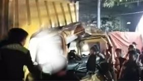 Kecelakaan lalu lintas terjadi di kawasan Cikampek, tepatnya di daerah Pewarengan, Senin, 22 September 2025 sekitar pukul 01.30 WIB dini hari.