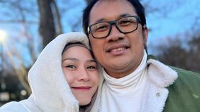 Zaskia Mecca membocorkan kronologi asisten rumahnya menjadi korban aniaya diduga oknum aparat, usai antar anak sekolah.