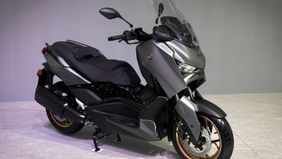  PT Yamaha Indonesia Motor Mfg menghadirkan kejutan pada pembukaan Indonesia Motorcycle Show (IMOS) 2025 di ICE BSD, Tangerang, Rabu 24 September 2025, dengan meluncurkan model terbaru di jajaran skutik MAXI Yamaha, yakni XMAX Connected TechMAX.