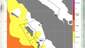 Stasiun Meteorologi Kelas II Maritim Belawan, Medan, mengingatkan para nelayan dan pihak terkait untuk mewaspadai potensi gelombang laut yang dapat mencapai ketinggian empat meter di sejumlah perairan Sumatera Utara pada periode 25–27 September 2025.