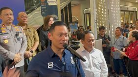 Menteri Koordinator Bidang Infrastruktur dan Pembangunan Kewilayahan Agus Harimurti Yudhoyono (AHY) merespons kemacetan di kawasan Semanggi-Slipi semalam, Rabu, 24 September 2025.