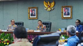 Kapolri Jenderal Polisi Listyo Sigit Prabowo mengadakan rapat akselerasi transformasi Kepolisian Negara Republik Indonesia (Polri) di Mabes Polri, Jakarta, Rabu, 24 September 2025. Rapat ini menghadirkan berbagai pakar, mulai dari akademisi di bidang