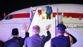 Keberangkatan Presiden menuju Belanda dilepas oleh Duta Besar Kanada untuk Republik Indonesia Jess Dutton, Duta Besar Republik Indonesia untuk Kanada Muhsin Syihab, dan Atase Pertahanan KBRI Ottawa Marsma TNI Edwardus Wisoko Aribowo.