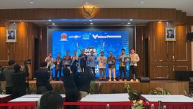 Satuan Siber (Satsiber) TNI telah sukses menyelenggarakan Cyber Competition 2025, sebuah ajang yang ditujukan untuk menjaring para talenta terbaik di bidang siber dari seluruh Indonesia. Kompetisi ini menjadi jembatan untuk membangun kolaborasi yang 