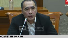 Korban mengaku dirugikan sebesar Rp30 miliar.