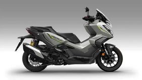 Honda Melakukan Sejumlah Penyegaran Pada ADV350.
