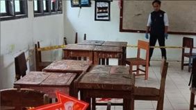 Seorang siswa SMP di Kabupaten Pesisir Barat, Provinsi Lampung, berinisial SR (13), ditangkap polisi setelah membunuh teman sekolahnya, JR (13). Insiden ini terjadi usai SR mengaku tidak tahan lagi dengan perundungan yang kerap dilakukan korban terha