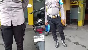 Sragen digemparkan oleh aksi nekat seorang emak-emak bernama Tri Wulandari. Bersama kedua anaknya, ia datang ke Mapolres Sragen pada Selasa, 30 September 2025 dengan membawa sebotol bensin jenis Pertalite.