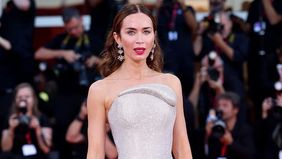Hollywood tengah diguncang kontroversi setelah munculnya Tilly Norwood, seorang “aktor AI” ciptaan aktris sekaligus komedian Belanda, Eline Van der Velden.