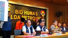 Direktorat Reserse Siber Polda Metro Jaya berhasil membongkar kasus akses ilegal dan manipulasi data perbankan, di mana pelaku menyamarkan data hasil manipulasi seolah-olah merupakan data asli, dengan modus mengunggah tampilan database nasabah.