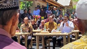 Menteri Sosial Saifullah Yusuf menyampaikan bahwa dengan adanya Digitalisasi Bantuan Sosial (Bansos) yang digagas pemerintah pusat, masyarakat yang berhak menerima bantuan kini dapat melakukan pengajuan langsung melalui aplikasi Portal Perlinsos (per