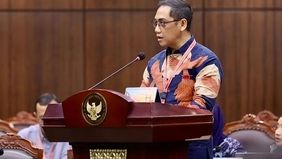 Kementerian Komunikasi dan Digital (Kemkomdigi) melalui Direktorat Jenderal Pengawasan Ruang Digital memutuskan untuk membekukan sementara Tanda Daftar Penyelenggara Sistem Elektronik (TDPSE) milik TikTok. Langkah ini diambil karena platform tersebut