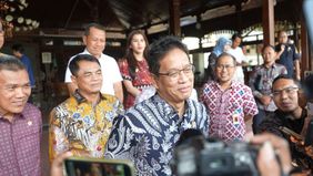 Menteri Keuangan (Menkeu) Purbaya Yudhi Sadewa merespons pernyataan Menteri ESDM Bahlil Lahadalia yang menilai dirinya salah terkait harga LPG 3 kg.