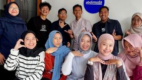
Pembentukan kabinet baru ini bukanlah sekadar formalitas, melainkan upaya konkret untuk mengoptimalkan peran Abdimuda sebagai ruang aspirasi dan sinergi bagi ASN muda. Tujuannya jelas: menumbuhkan mindset birokrat yang lebih cerdas, kontributif, dan