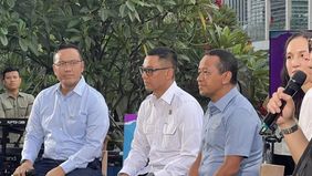 Menteri Energi dan Sumber Daya Mineral (ESDM) Bahlil Lahadalia menyampaikan bahwa Presiden Prabowo Subianto telah menyetujui penerapan mandatori campuran etanol sebesar 10 persen dalam bahan bakar minyak (BBM) sebagai upaya menekan emisi karbon.