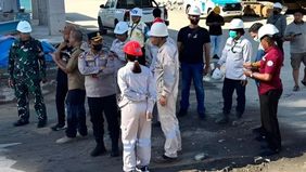 Kepolisian Resor (Polres) Morowali, Sulawesi Tengah, melakukan olah tempat kejadian perkara (TKP) terkait kebakaran yang melanda menara scrubber milik PT Sulawesi Nickel Cobalt (SLNC) di kawasan industri PT Indonesia Morowali Industrial Park (IMIP)/
