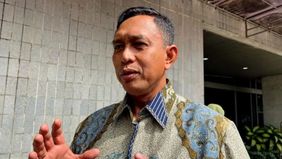 Perum Bulog akan menerima tambahan anggaran sebesar Rp5 triliun dari pemerintah untuk membangun 100 gudang baru di berbagai wilayah Indonesia.