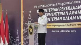 Menteri Agama (Menag) Nasaruddin Umar menegaskan bahwa pemerintah menempatkan keamanan dan keselamatan pondok pesantren serta rumah ibadah sebagai salah satu prioritas nasional.