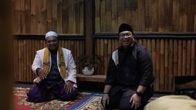 Salah satu suara tegas datang dari Anggota Komisi VI DPR F-Gerindra, Kawendra Lukistian yang dikenal sebagai alumni pesantren. Ia menilai tayangan itu dibuat tanpa riset memadai dan menampilkan gambaran keliru tentang kehidupan santri.