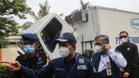 Menteri Lingkungan Hidup (LH) Hanif Faisol Nurofiq menyatakan bahwa hasil penelusuran menemukan adanya kelalaian di pabrik PT Peter Metal Technology (PMT) yang menjadi penyebab terjadinya cemaran radioaktif Cesium-137 (Cs-137) di Kawasan Industri Cik