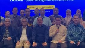 Wakil Menteri Desa dan Pembangunan Daerah Tertinggal Riza Patria membagikan momen saat menghadiri kegiatan Rapat Kerja dalam Mendukung Percepatan Transformasi Ekonomi Desa dan Daerah Tertinggal Menuju Indonesia Maju.

