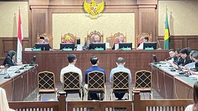 Sidang beragendakan pembacaan eksepsi atau keberatan.