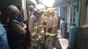 Empat orang warga di Gang H Mansur, Kelurahan Babakan Sari, Kecamatan Kiaracondong, Kota Bandung, mengalami luka bakar serius setelah terjadi ledakan tabung gas elpiji di salah satu rumah pada Jumat (8/10). Peristiwa tersebut menyebabkan para korban 