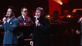 Panggung musik istimewa ini akan digelar pada tanggal 17 Oktober 2025, di Ciputra Artprenuer Theatre, Jakarta Selatan. Bagaimana merayakan perjalanan 50 tahun bermusik Harvey Malaihollo, dalam satu konser musik berdurasi kurang lebih 2 jam? Yang jela