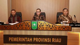 Wakil Menteri Dalam Negeri Bima Arya Sugiarto mengapresiasi langkah efisiensi anggaran dan pengendalian inflasi yang dilakukan pemerintah daerah di Provinsi Riau. Menurutnya, langkah tersebut patut diapresiasi karena dilakukan tanpa mengorbankan prio