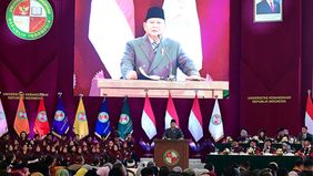 Presiden Prabowo Subianto menghadiri Sidang Senat Terbuka dalam rangka Pengukuhan Mahasiswa Baru Sarjana dan Magister Tahun Ajaran 2025/2026, serta Wisuda Sarjana sekaligus Dies Natalis Universitas Kebangsaan Republik Indonesia (UKRI) Tahun 2025
