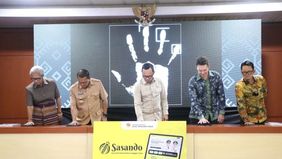 Wakil Menteri Dalam Negeri Bima Arya bersama Gubernur Nusa Tenggara Timur Melki Laka Lena meluncurkan Portal Sasando NTT, sistem data terpadu untuk memperkuat perencanaan pembangunan berbasis data di daerah itu.