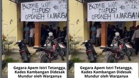 Desakan warga muncul usai penggerebekan terhadap SB yang diduga berselingkuh dengan seorang wanita berinisial K, istri sah dari salah satu warga desa.