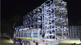 Ketegangan di perbatasan Thailand dan Kamboja kembali meningkat, bukan karena tembakan senjata, melainkan karena suara. Pemerintah Kamboja menuduh Thailand melancarkan perang psikologis dengan menyiarkan berbagai suara misterius di sepanjang garis pe
