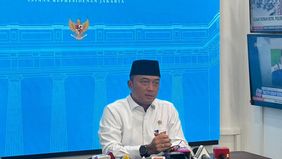 Menteri Sekretaris Negara (Mensesneg) Prasetyo Hadi menyampaikan bahwa pengumuman anggota Komite Reformasi Polri masih menunggu waktu yang tepat. Ia menjelaskan, para calon anggota belum sempat berkumpul secara bersama.